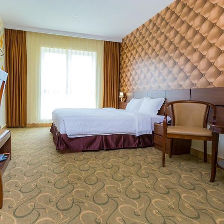האי פונג 3Mg Lakeside Hotel מראה חיצוני תמונה