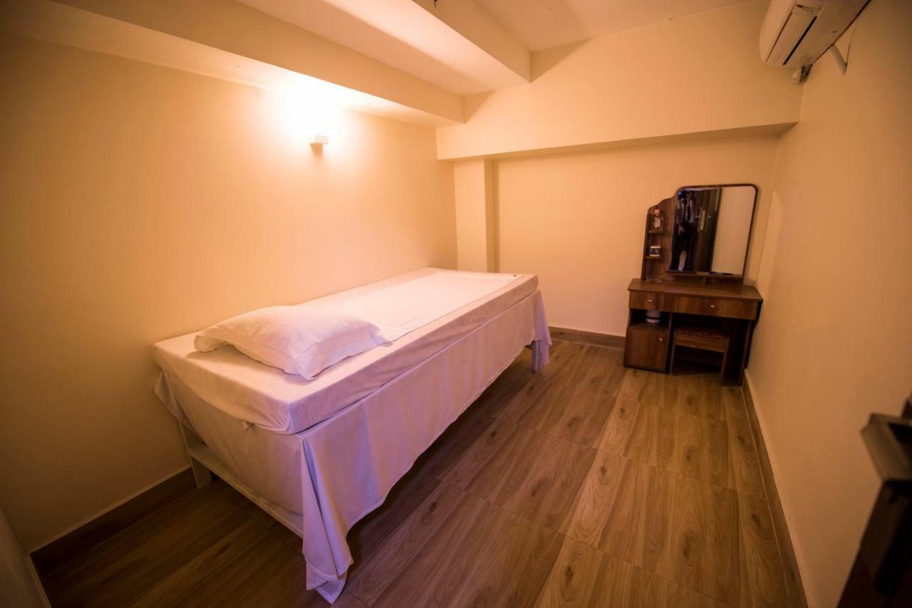 האי פונג 3Mg Lakeside Hotel מראה חיצוני תמונה