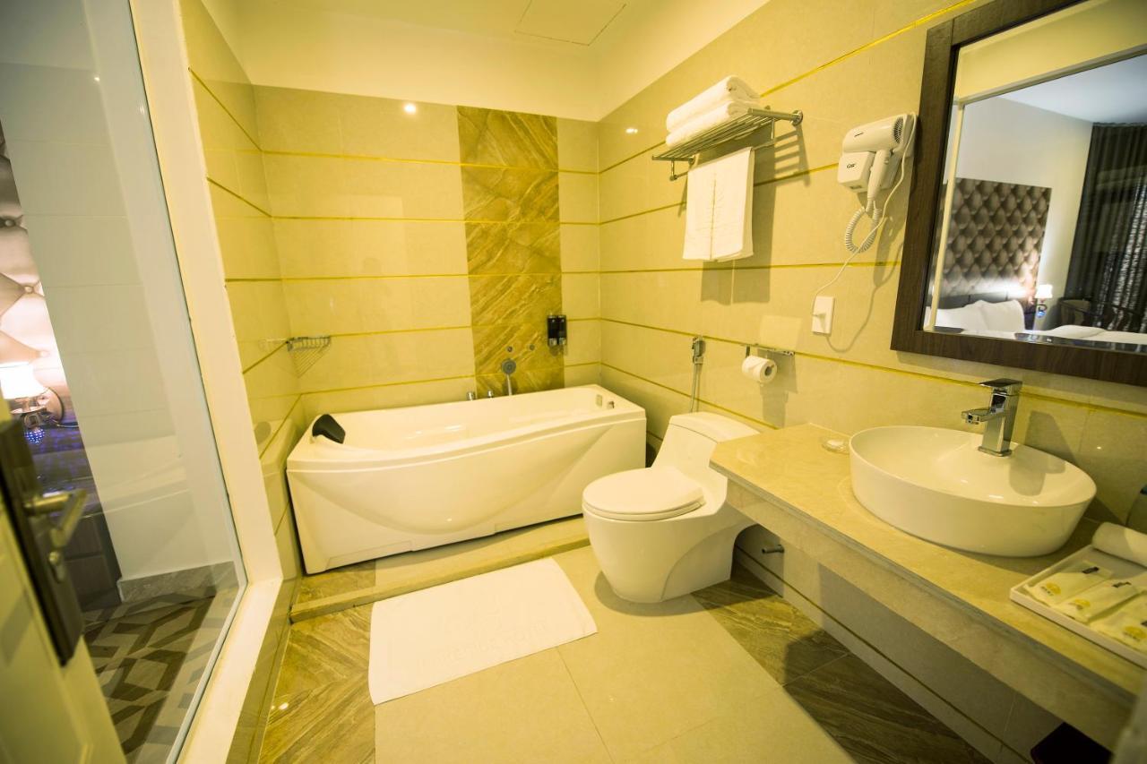 האי פונג 3Mg Lakeside Hotel מראה חיצוני תמונה